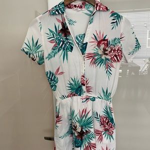BB Dakota Beachy Romper